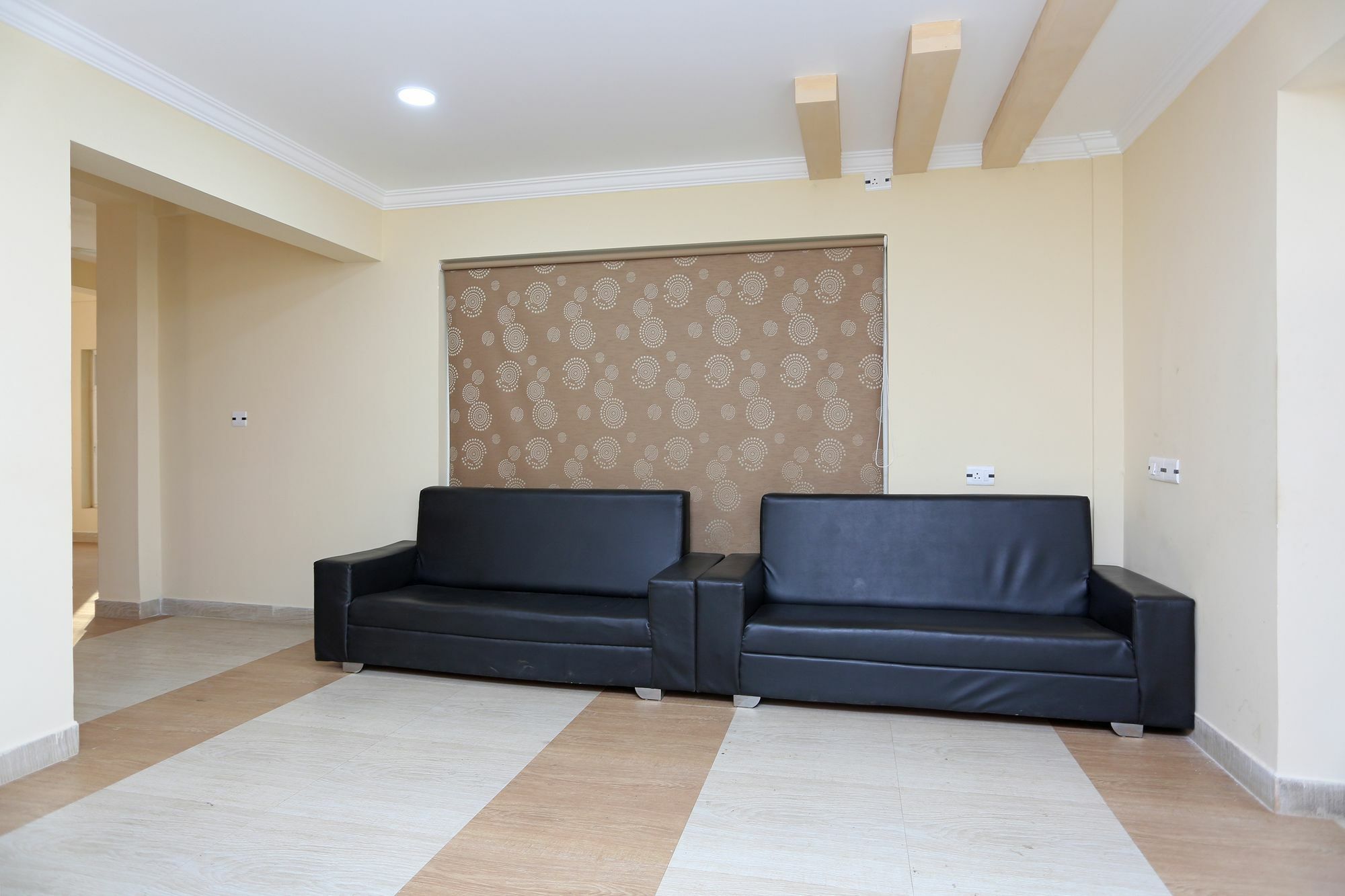 Oyo 11343 Hotel Sai International 布巴内什瓦尔 外观 照片