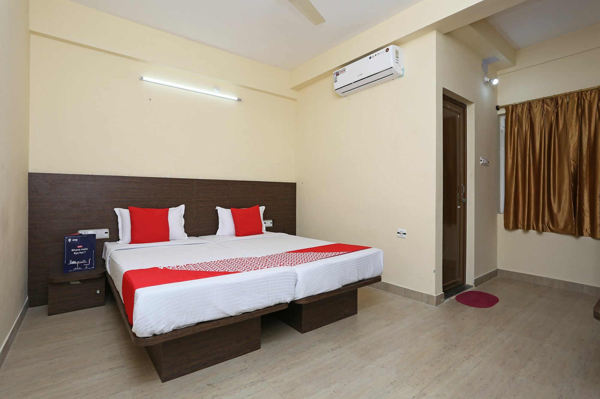 Oyo 11343 Hotel Sai International 布巴内什瓦尔 外观 照片
